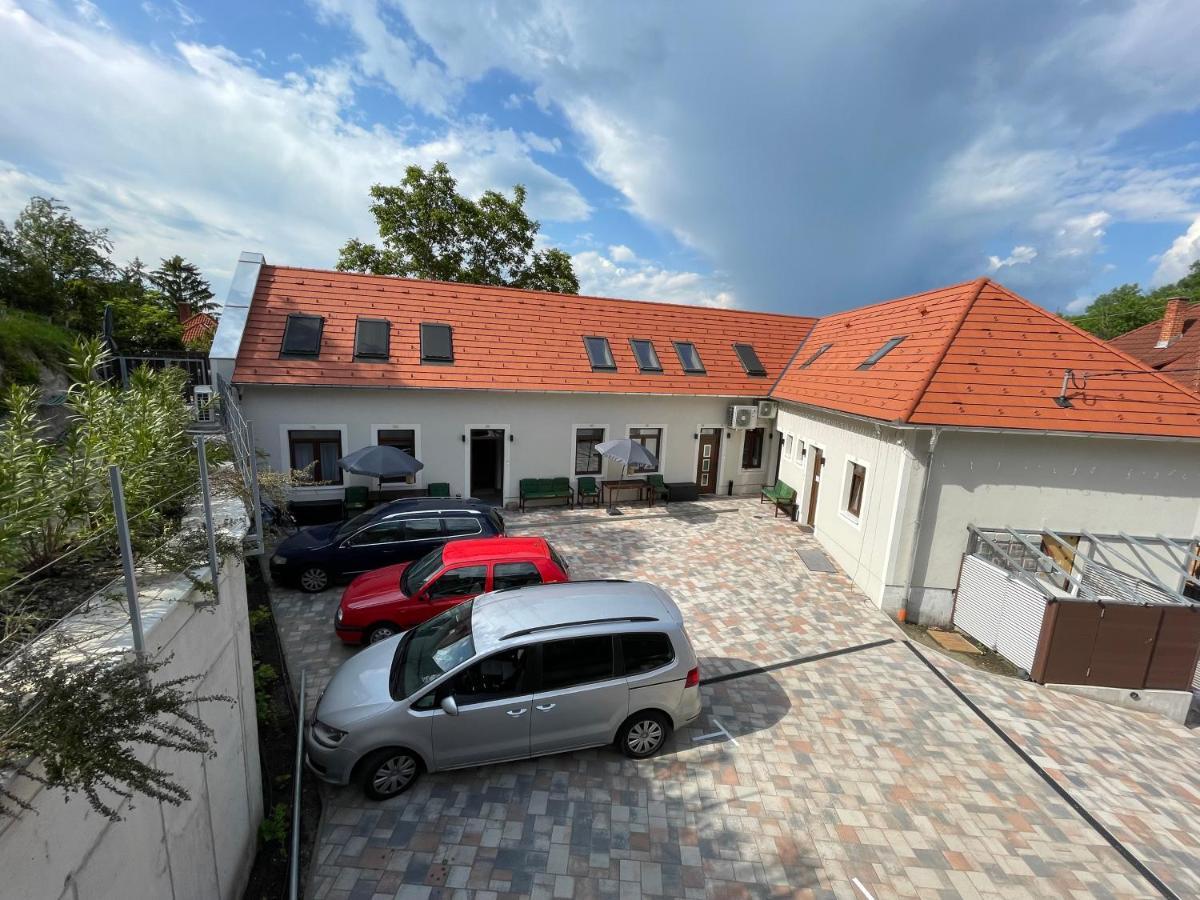 Monbuhim Comfort Veszprém المظهر الخارجي الصورة