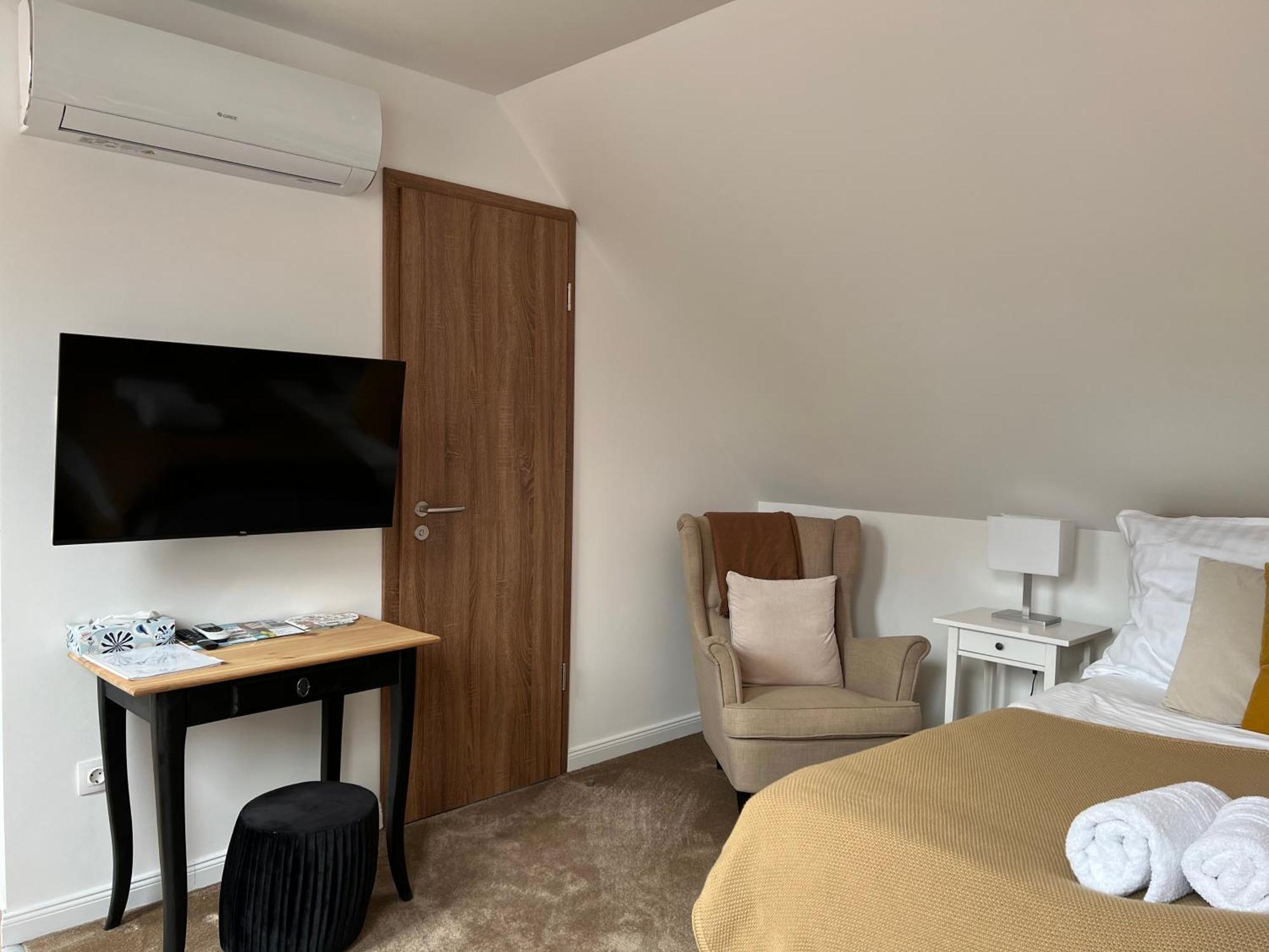Monbuhim Comfort Veszprém المظهر الخارجي الصورة