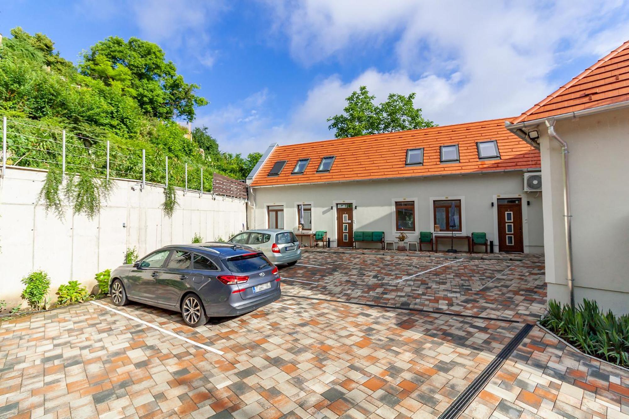 Monbuhim Comfort Veszprém المظهر الخارجي الصورة
